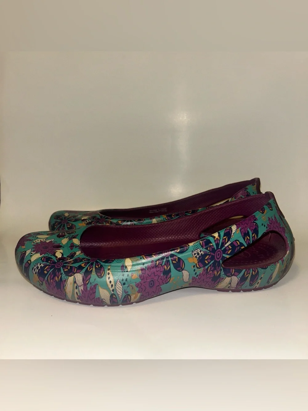 CROCS Women's Teal and Purple Floral Kadee Slip-On Flats